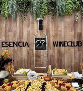 10-esencia-27-wine-club